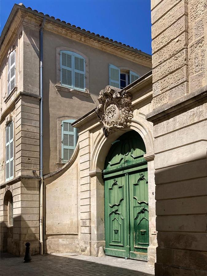 Appartement A La Roquette, Dans L'Hotel De Divonne, Classe. Arles Ngoại thất bức ảnh
